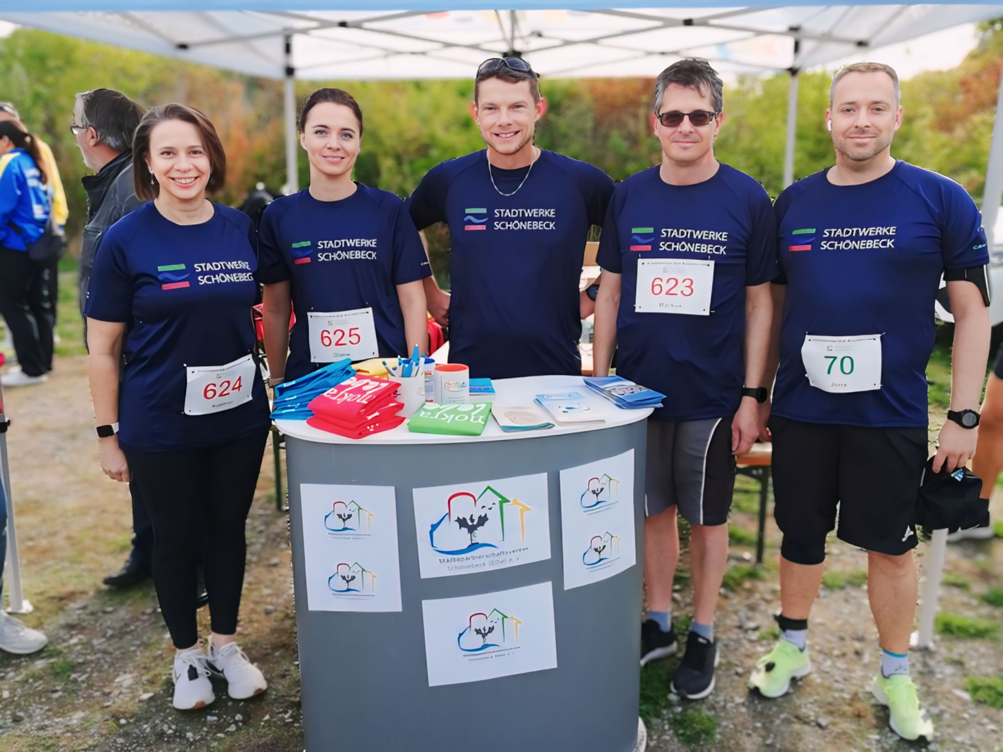 Laufgruppe des Städtepartnerschaftsvereins beim Drei-Brücken-Lauf